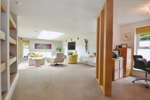 39 Beech Close, Broadstone, BH18 9NJ