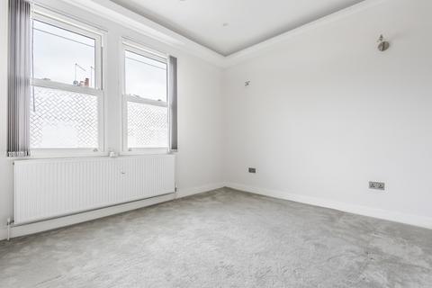 4 bedroom house to rent, Abdale Road London W12