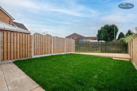 4 bedroom semi-detached house for sale, Ironstone Crescent, Chapeltown, Sheffield