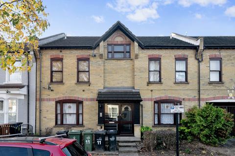 1 bedroom flat for sale, Buckland Road, London, E10