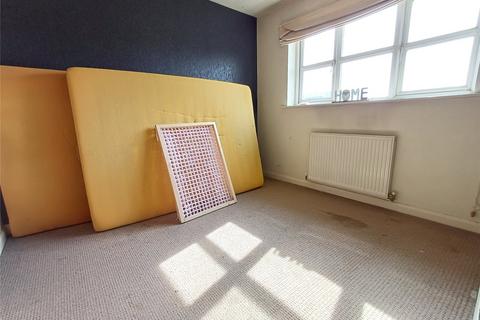 3 bedroom end of terrace house for sale, Limeside Road, Oldham, Greater Manchester, OL8