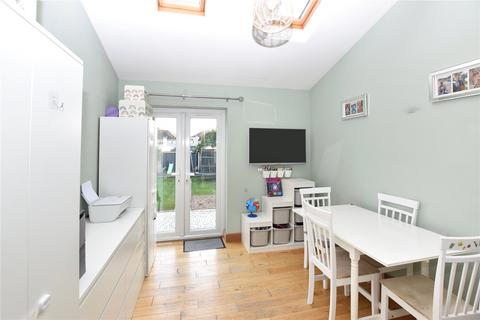 2 bedroom semi-detached house for sale, Grosvenor Road, Bexleyheath, Kent, DA6