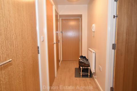 1 bedroom flat for sale, 138 St Georges Walk, Gosport, Hampshire, PO12 1FH