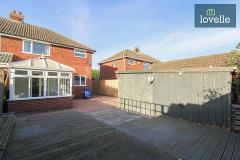 3 bedroom semi-detached house for sale, Springfield Road , Grimsby DN33