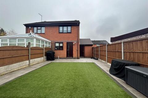 2 bedroom semi-detached house for sale, Nash Close, Rowley Regis