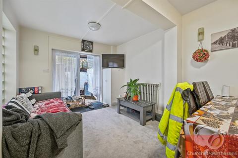 4 bedroom house for sale, Buckingham Road, London