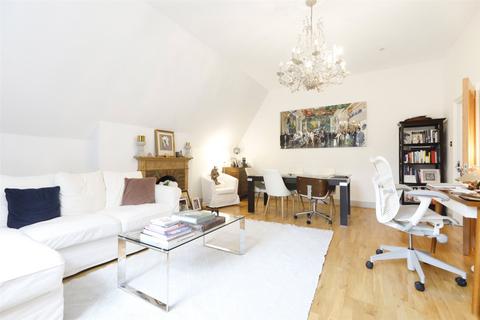 4 bedroom penthouse to rent, Maresfield Gardens, London, NW3