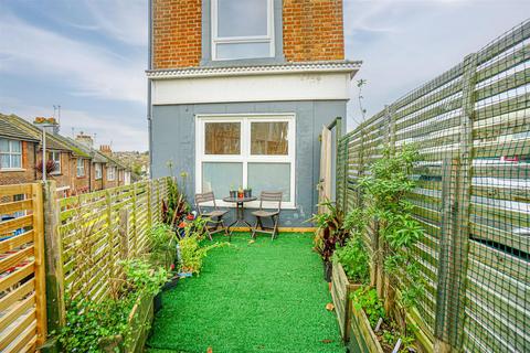 2 bedroom maisonette for sale, Battle Road, St. Leonards-On-Sea