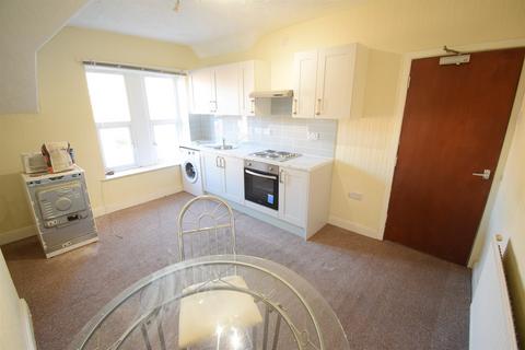 2 bedroom house to rent, Cowbridge Road East, Cardiff