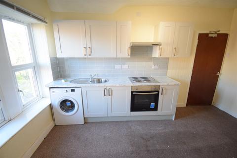 2 bedroom house to rent, Cowbridge Road East, Cardiff