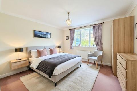 undefined, Rowbrook Close, Majors Green, Shirley, Solihull, B90 1EJ