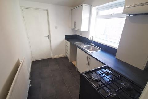 2 bedroom flat to rent, Middleton Street, Blyth, NE24