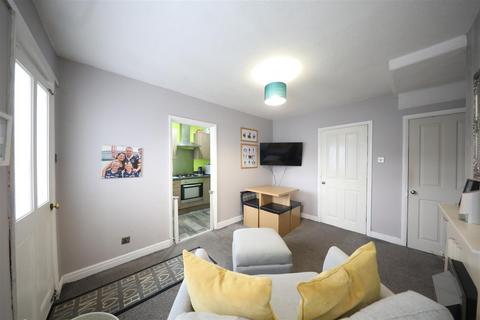 43 Bentley Grove, Hull, HU6 8NR