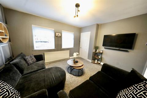 43 Bentley Grove, Hull, HU6 8NR