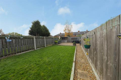 43 Bentley Grove, Hull, HU6 8NR