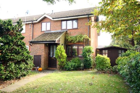 2 bedroom terraced house to rent, Bisley, Woking GU24