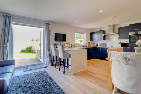 4 bedroom detached house for sale, River View, Appledore, Bideford