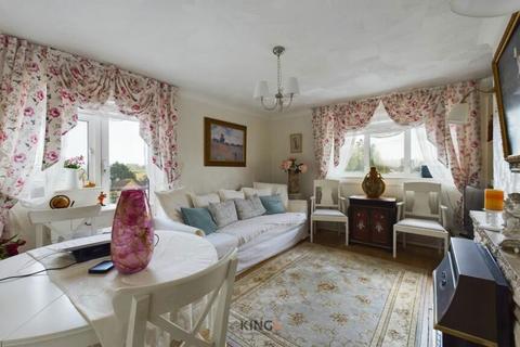 1 bedroom flat for sale, Marshe Close, Potters Bar, Hertfordshire, EN6 5NR