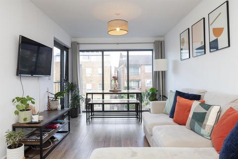 2 bedroom apartment for sale, Gordon Road, Peckham, SE15