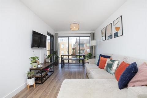 2 bedroom apartment for sale, Gordon Road, Peckham, SE15