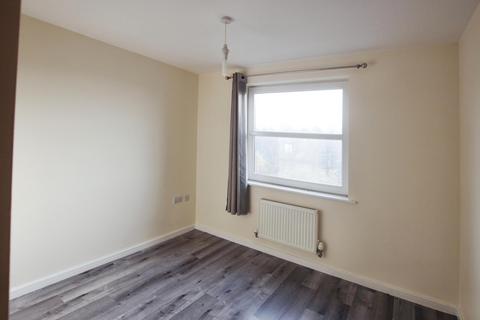 2 bedroom flat to rent, Lower Hall Street, St Helens, WA10