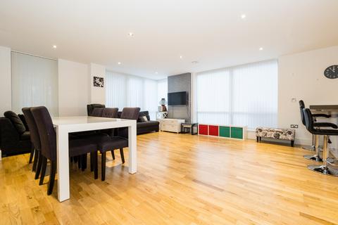 3 bedroom duplex to rent, New Capital Quay, London SE10