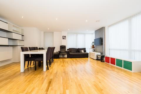 3 bedroom duplex to rent, New Capital Quay, London SE10