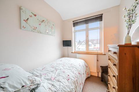 98 Aviemore Way, Beckenham, BR3 3RT