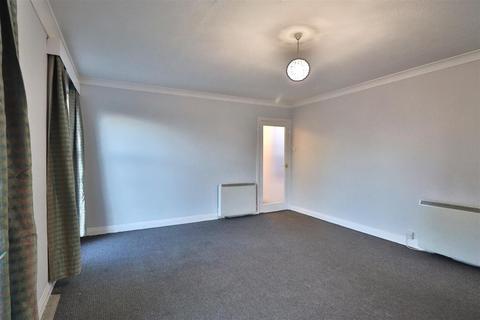 2 bedroom apartment to rent, Woodview Court, Woodview, Shoreham-By-Sea