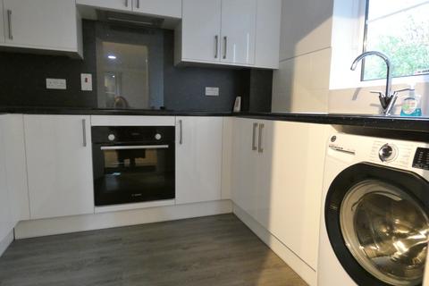 3 bedroom flat to rent, Kent Wharf, Laburnum Street, London E2