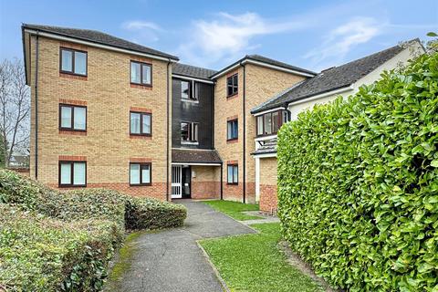 1 bedroom flat for sale, Loris Court, Cherry Hinton CB1