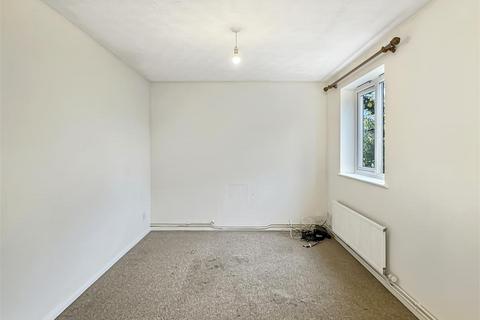 1 bedroom flat for sale, Loris Court, Cherry Hinton CB1