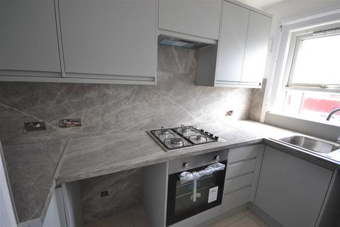 2 bedroom flat to rent, St. Leonards Avenue, Hove