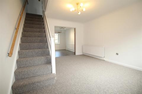 2 bedroom terraced house to rent, Boyatt Wood