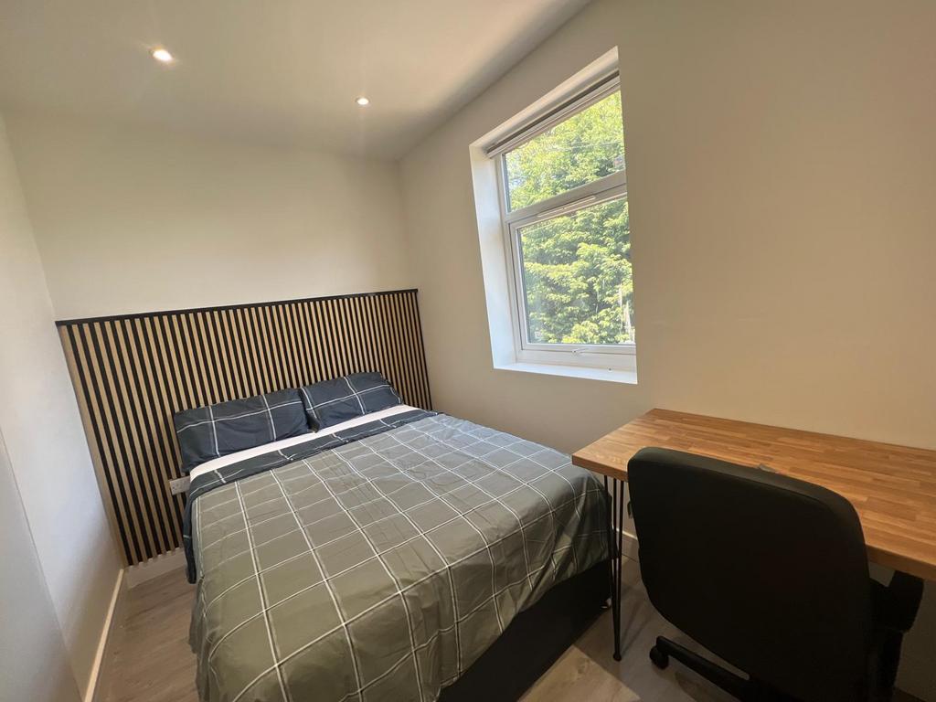 Furnished Rooms To Let
