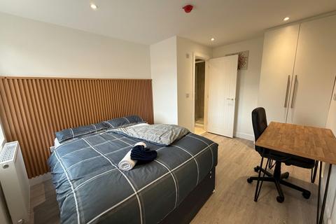 1 bedroom in a house share to rent, New Lane, Eccles, M30 7JW