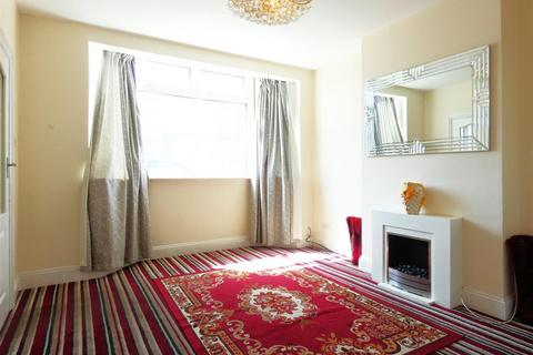 3 bedroom terraced house for sale, Frisby Road, Leicester LE5