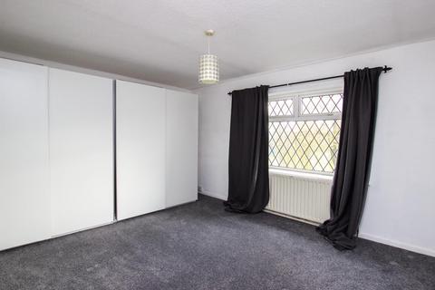 2 bedroom end of terrace house to rent, Duddon Avenue, Darwen