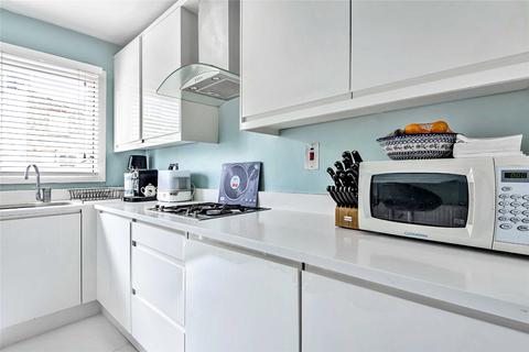 3 bedroom flat for sale, Rosebury Road, Fulham, London, SW6