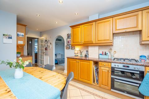 17 Brooklands Road, Albrighton, Wolverhampton, WV7 3DW