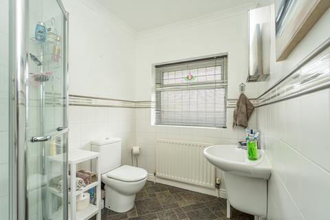 17 Brooklands Road, Albrighton, Wolverhampton, WV7 3DW