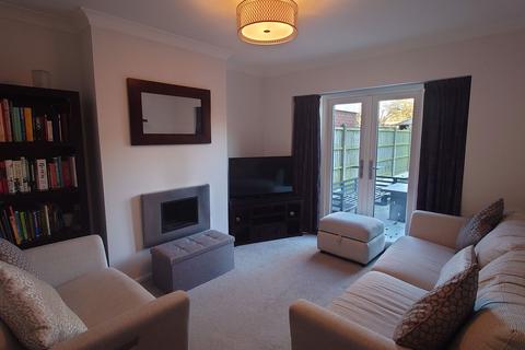 26 Lyncroft, Albrighton, Wolverhampton, WV7 3QJ