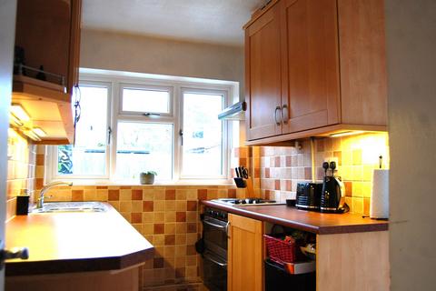 26 Lyncroft, Albrighton, Wolverhampton, WV7 3QJ