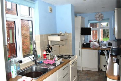 6 Meadow Road, Albrighton, Wolverhampton, WV7 3DZ