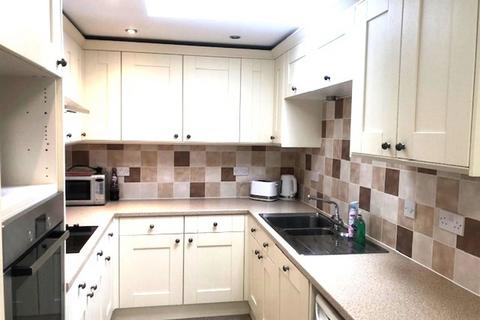 16 Bredon Close, Albrighton, Wolverhampton, WV7 3PQ