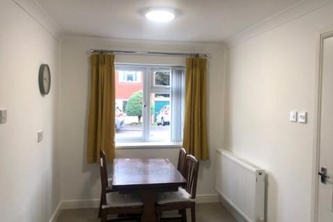 16 Bredon Close, Albrighton, Wolverhampton, WV7 3PQ
