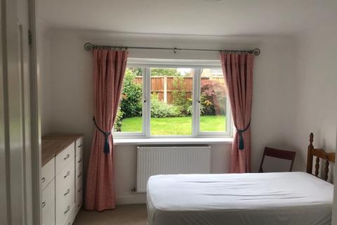 16 Bredon Close, Albrighton, Wolverhampton, WV7 3PQ