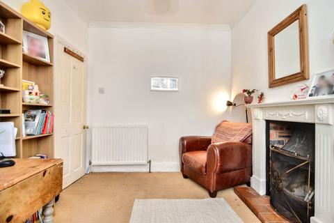 86 Cross Road, Albrighton, Wolverhampton, WV7 3QP