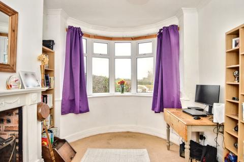 86 Cross Road, Albrighton, Wolverhampton, WV7 3QP