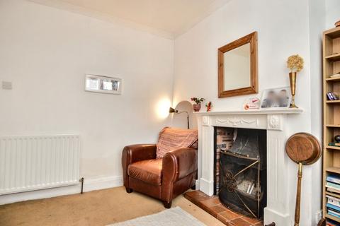 86 Cross Road, Albrighton, Wolverhampton, WV7 3QP